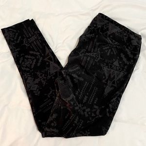 Lularoe TC leggings - black and gray